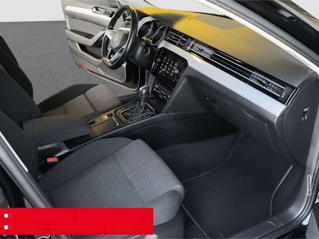 Volkswagen Passat Variant 2.0 TDI DSG Business AHK NAVI LED
