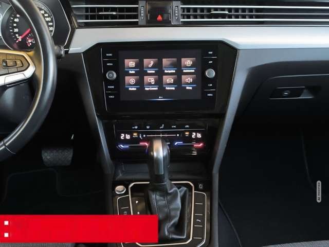 Volkswagen Passat Variant 2.0 TDI DSG Business AHK NAVI LED