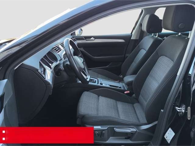 Volkswagen Passat Variant 1.5 TSI DSG Business AHK LED NAVI
