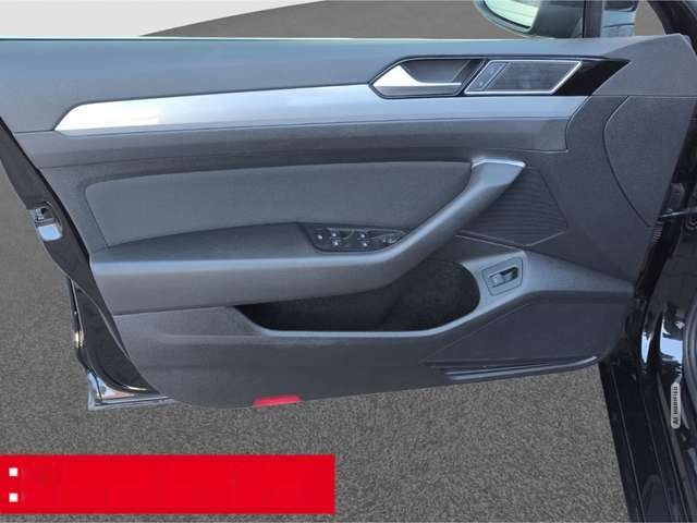 Volkswagen Passat Variant 1.5 TSI DSG Business AHK LED NAVI