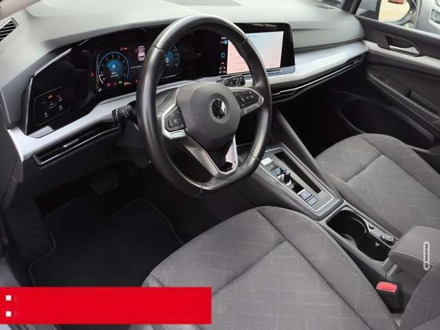 Volkswagen Golf 8 Lim. eTSI DSG Life AHK NAVI RFK