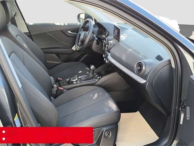 Audi Q2 35 TFSI advanced MATRIX-LED RFK PDC