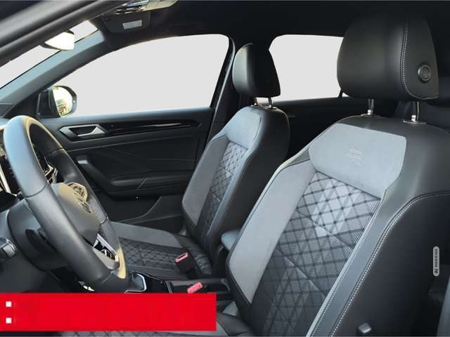 Volkswagen T-Roc 1.5 TSI DSG R-Line ACC RFK LED
