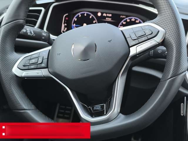 Volkswagen T-Roc 1.5 TSI DSG R-Line LED PARK-ASSIST RFK