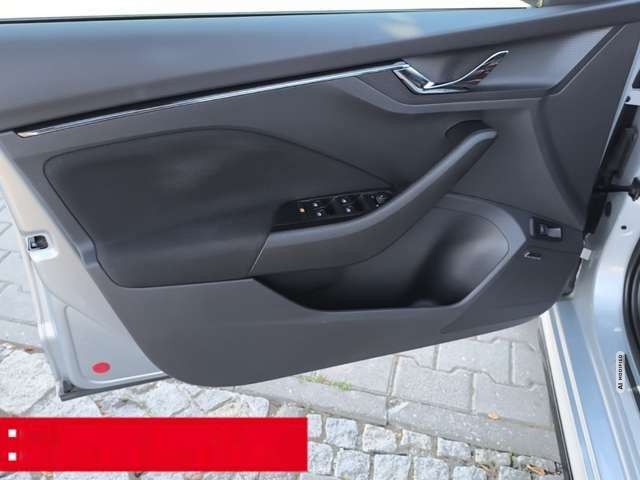 Skoda Kamiq 1.5 TSI DSG Monte Carlo AHK VOLL-LED PANO