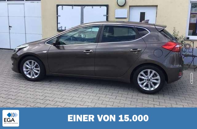 Kia cee'd / Ceed Dream Team Premium+ 8 fach Bereift 73 kW (99 PS...