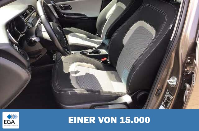 Kia cee'd / Ceed Dream Team Premium+ 8 fach Bereift 73 kW (99 PS...