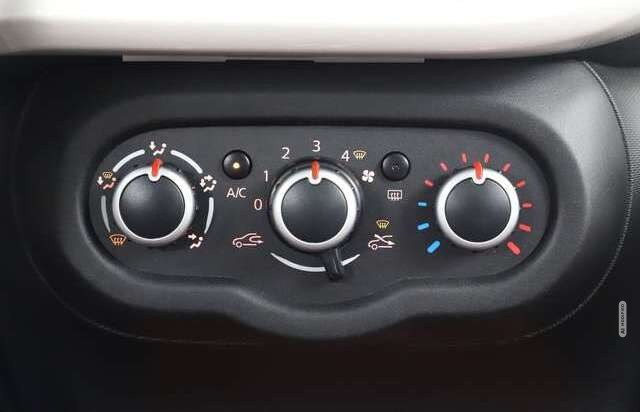 Renault Twingo 0.9 90PS Automatik Energy Intens Klima