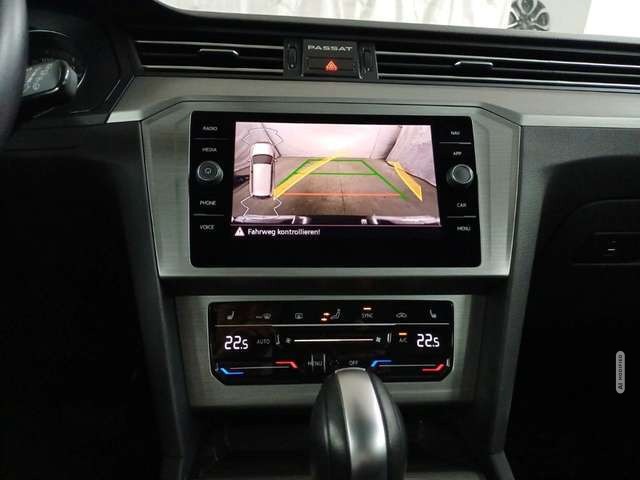Volkswagen Passat 2.0TDI Business LED NAVI KAMERA CARPLAY