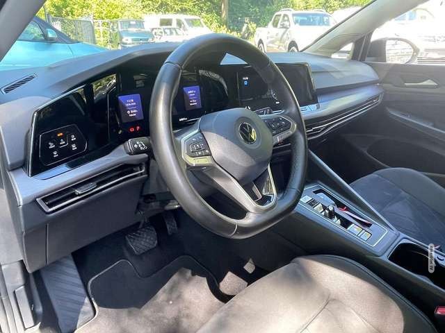 Volkswagen Golf VIII 2.0 TSI DSG Style AHK LED Assist Ergo