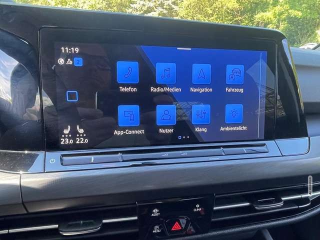 Volkswagen Golf VIII 2.0 TSI DSG Style AHK LED Assist Ergo