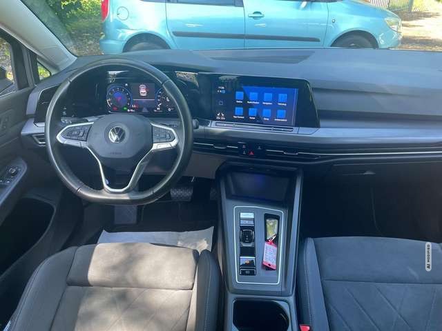 Volkswagen Golf VIII 2.0 TSI DSG Style AHK LED Assist Ergo