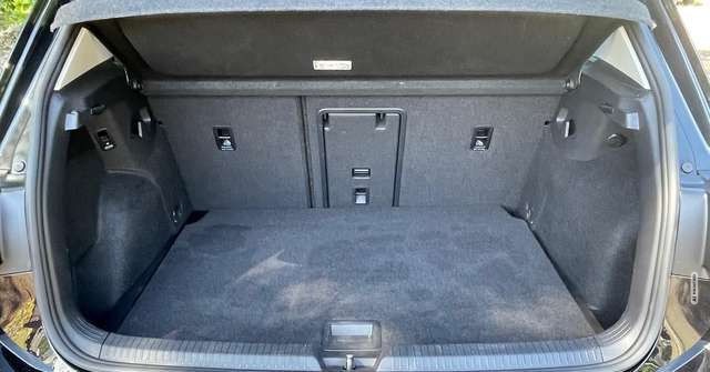 Volkswagen Golf VIII 2.0 TSI DSG Style AHK LED Assist Ergo
