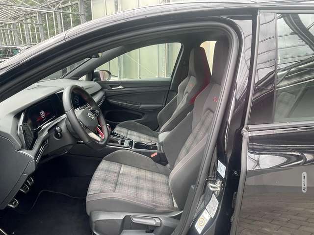 Volkswagen Golf 2.0 TSI GTI AHK Matrix CarPlay Pano Assist