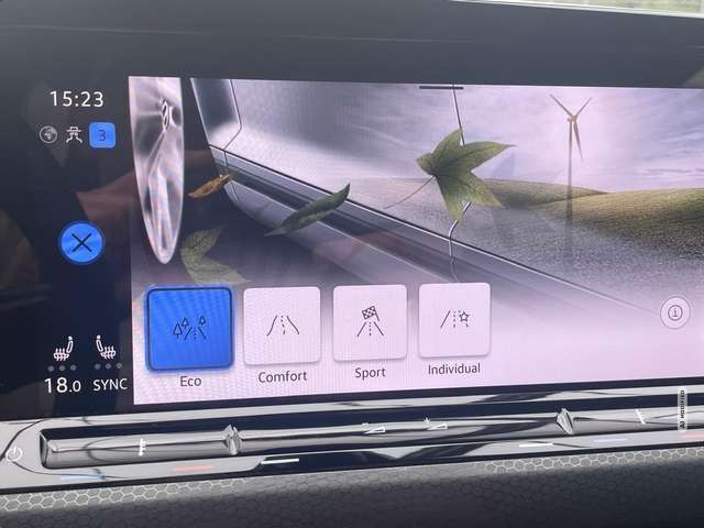 Volkswagen Golf 2.0 TSI GTI AHK Matrix CarPlay Pano Assist