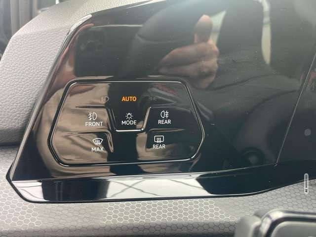 Volkswagen Golf 2.0 TSI GTI AHK Matrix CarPlay Pano Assist