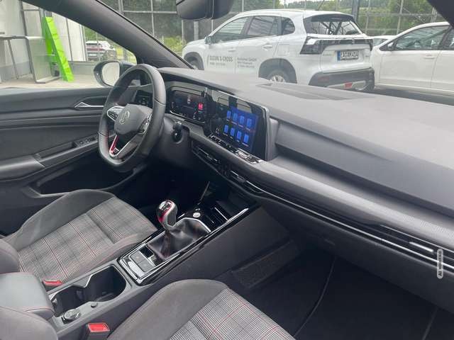 Volkswagen Golf 2.0 TSI GTI AHK Matrix CarPlay Pano Assist