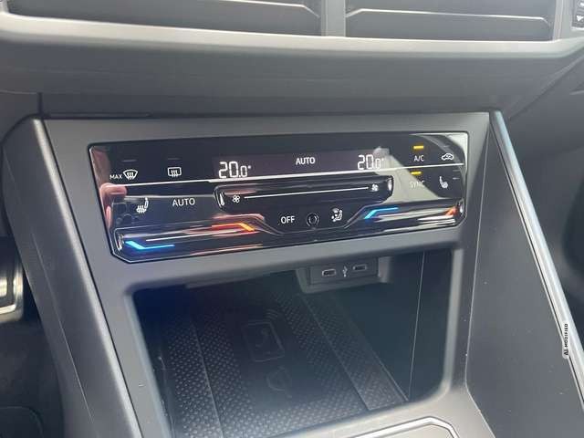 Volkswagen Taigo TSI R-Line DSG RFK Matrix CarPlay Assist