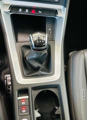 Audi Q3 Q3 1.5 TFSI elek.HK PDC v+h SHZG Virtual SideAss