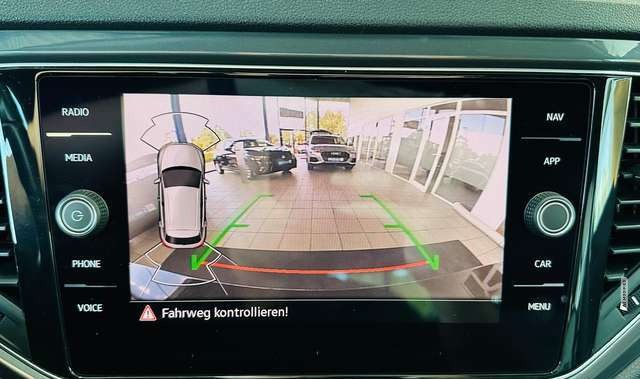 Volkswagen T-Roc 1.5 TSI 2xR-Line DSG Ass-Pak+ elek.HK Kam
