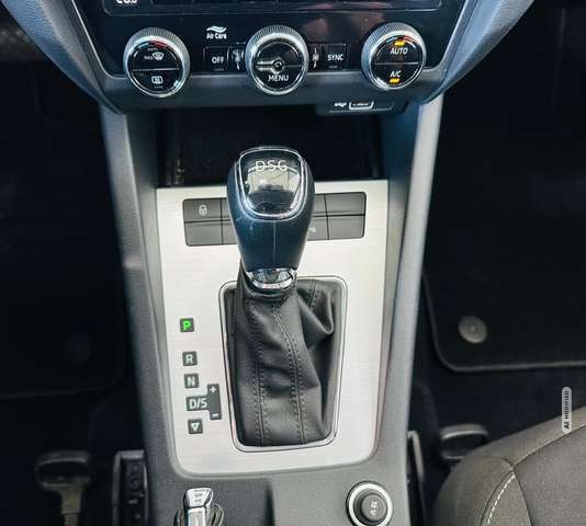 Skoda Octavia 1.5 TSI Ambition DSG SHZG PDC v+h CarPlay