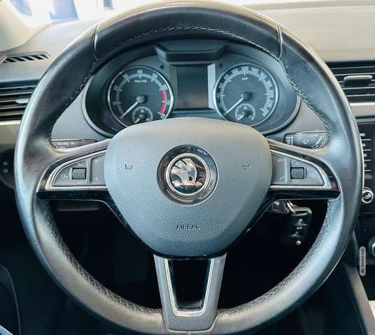 Skoda Octavia 1.5 TSI Ambition DSG SHZG PDC v+h CarPlay