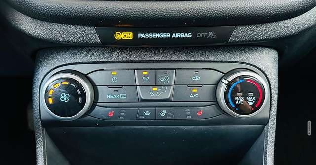 Ford Fiesta 1.0 EcoBoost Cool&Connect SHZ NAV PDC hi