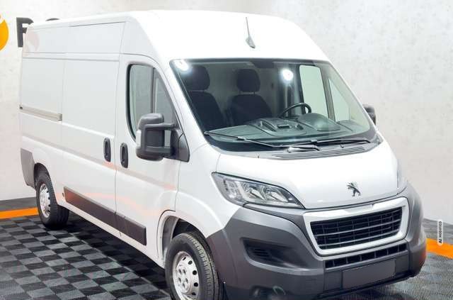 Peugeot Boxer Kasten Hochraum 330 L2H2*KAM*KLIMA*1HAND*