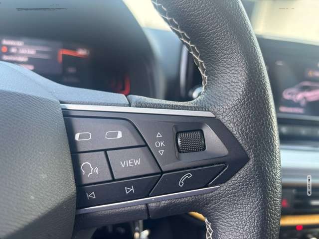 Seat Arona Style*DSG*LED*CARPLAY*SITZHEIZUNG*ALLWETTER