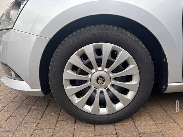 Skoda Fabia Ambition*Kombi*NAVIGATION*CARPLAY*SITZ-HZ*Tempomat