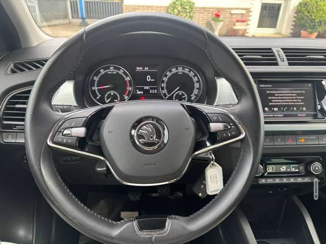 Skoda Fabia Ambition*Kombi*NAVIGATION*CARPLAY*SITZ-HZ*Tempomat