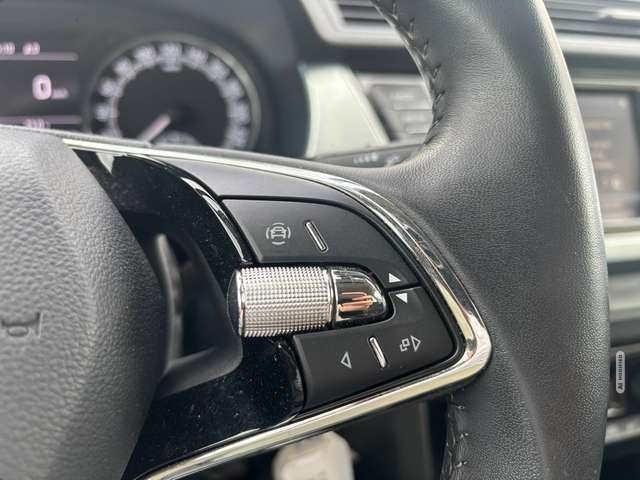 Skoda Fabia Ambition*Kombi*NAVIGATION*CARPLAY*SITZ-HZ*Tempomat