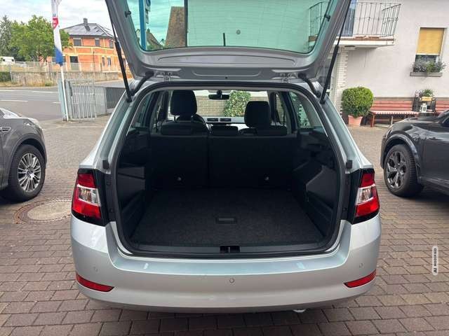Skoda Fabia Ambition*Kombi*NAVIGATION*CARPLAY*SITZ-HZ*Tempomat