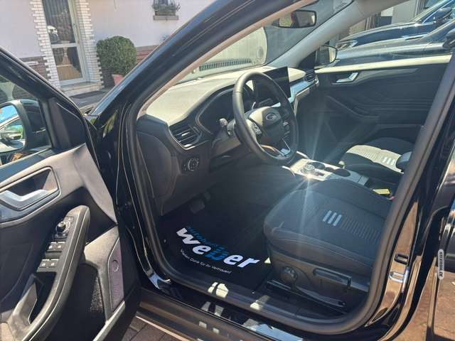 Ford Focus Kombi*Active*AUT.*KAMERA*NAV*CARPLAY*SYNC4*LED*...