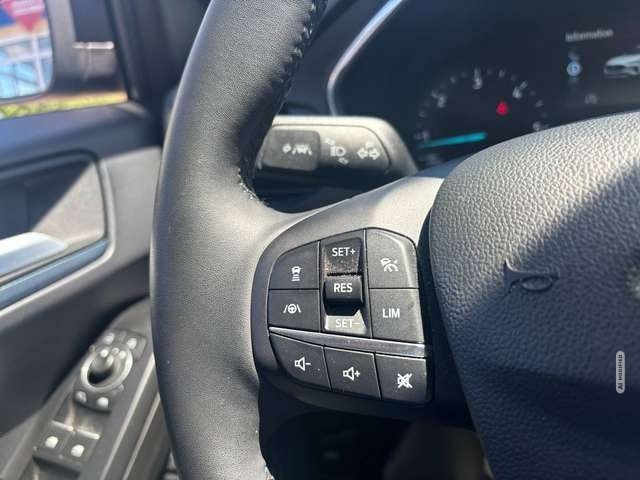 Ford Focus Kombi*Active*AUT.*KAMERA*NAV*CARPLAY*SYNC4*LED*...