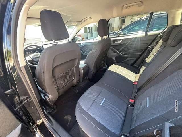 Ford Focus Kombi*Active*AUT.*KAMERA*NAV*CARPLAY*SYNC4*LED*...