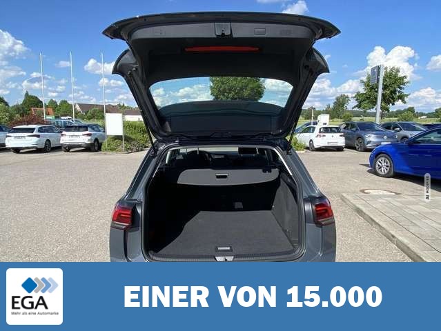 Volkswagen Golf Variant 1.5 TSI DSG STYLE APP-CONNECT+AHK+A
