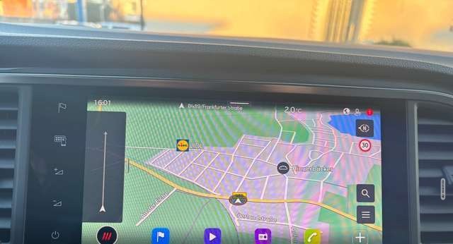 Seat Ateca Style*DSG*KAMERA*AHK*NAVI*BEATS*CARPLAY*ViCo.*LED