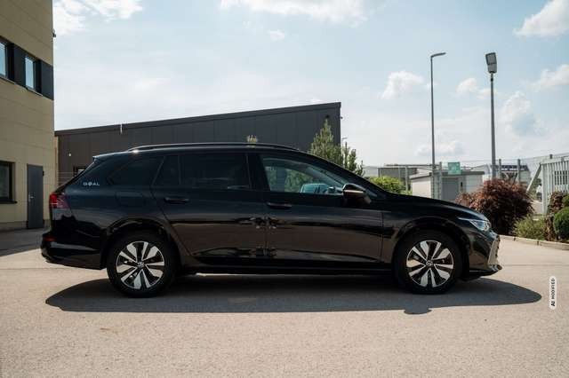 Volkswagen Golf VIII Variant 1.5 eTSI 85 kW Goal Kamera