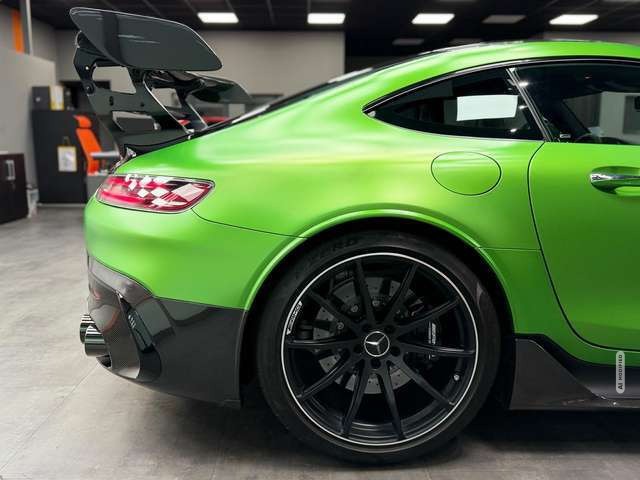 Mercedes-Benz AMG GT Black Series MANUFAKTURGREEN|KERAMIK|