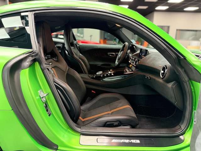 Mercedes-Benz AMG GT Black Series MANUFAKTURGREEN|KERAMIK|
