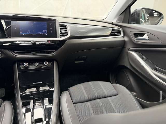 Opel Grandland GS Line 1.2|NAVI|KAM|ALLWETTER|SHZG|LM