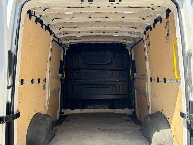 Volkswagen Crafter Crafter 2.0 TDI 35 |MASSAGE|AUT|KAM|LUFTSITZ