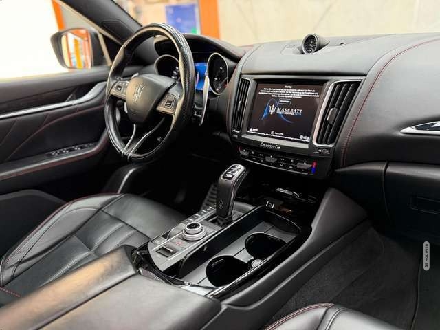 Maserati Levante GranSport Diesel 3.0 D |H&K|MATRIX|PANO|