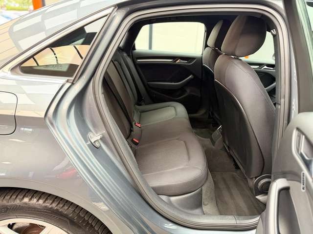 Audi A3 30 TDI basis 1.6 TDI|PDC|KLIMA|SHZG|NAVI|LM