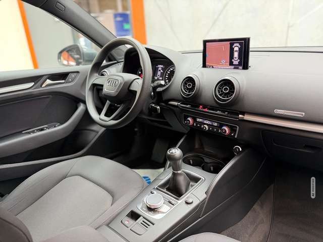 Audi A3 30 TDI basis 1.6 TDI|PDC|KLIMA|SHZG|NAVI|LM
