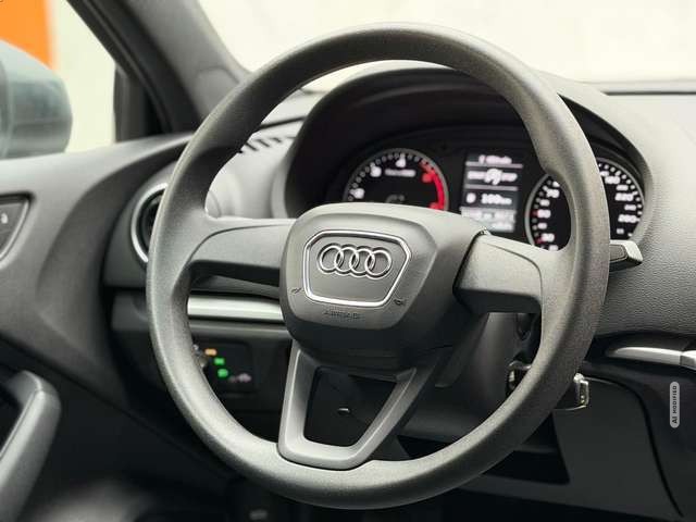 Audi A3 30 TDI basis 1.6 TDI|PDC|KLIMA|SHZG|NAVI|LM