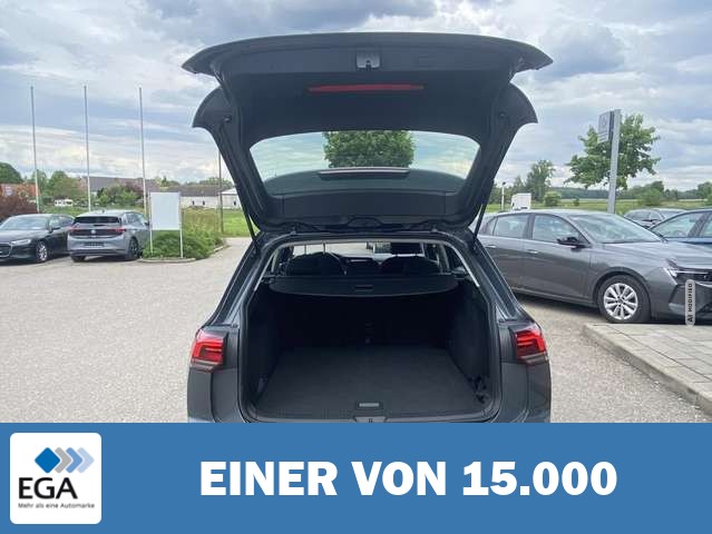 Volkswagen Golf Variant 1.5 TSI DSG STYLE AHK+APP-CONNECT+A