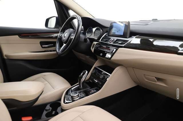 BMW 218 1.5 140PS Automatik Luxury Line