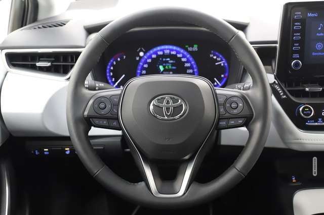 Toyota Corolla 1.8Hybrid 122PS Automatik Club Nav 1Hand